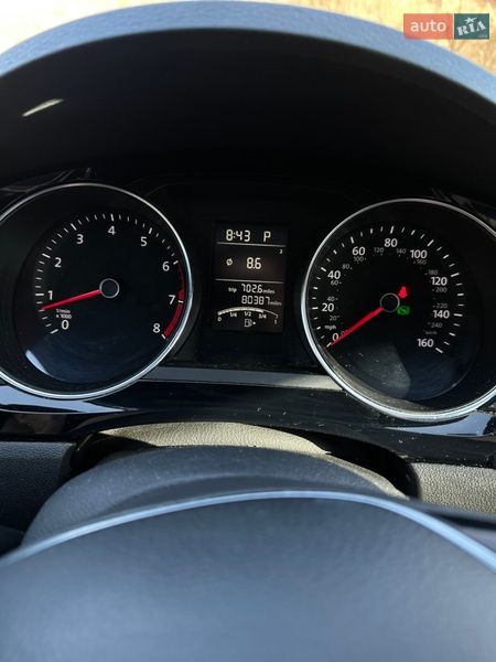 Седан Volkswagen Jetta 2015 в Рахове