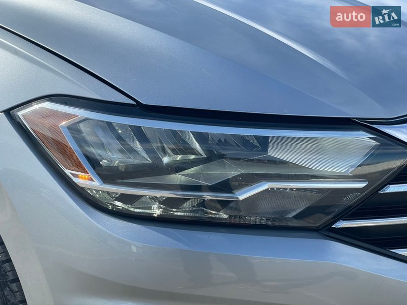 Седан Volkswagen Jetta 2019 в Львове