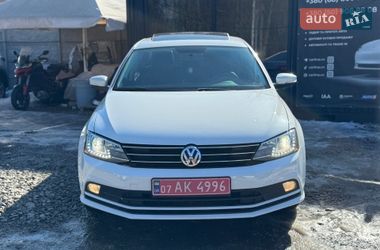 Седан Volkswagen Jetta 2015 в Виннице
