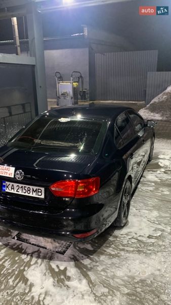 Седан Volkswagen Jetta 2012 в Житомире