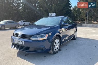 Седан Volkswagen Jetta 2014 в Львове
