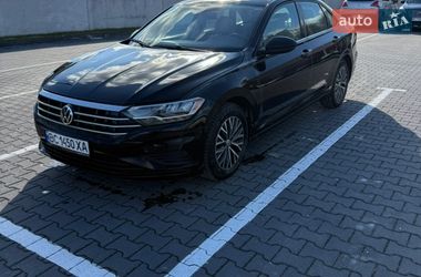 Седан Volkswagen Jetta 2019 в Львові