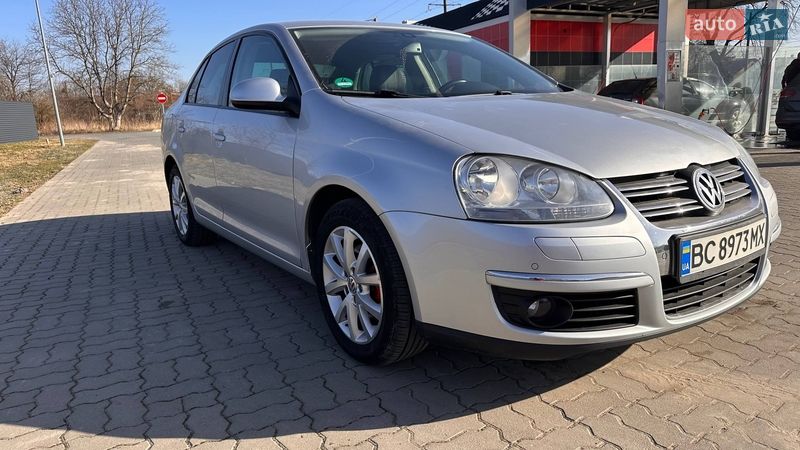 Седан Volkswagen Jetta 2009 в Стрые