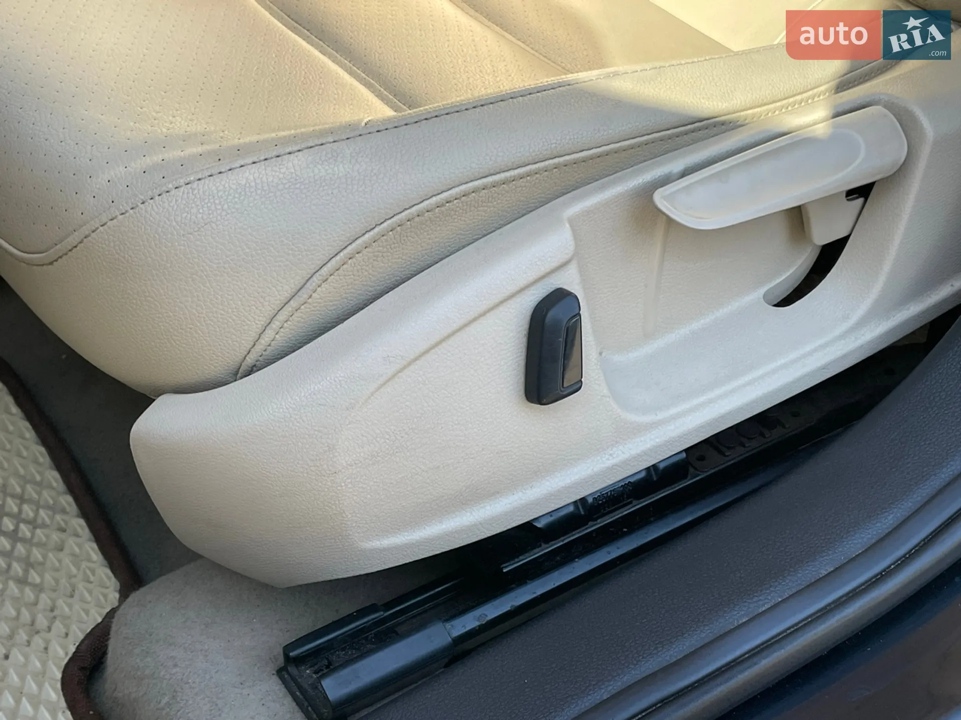 2013 Volkswagen Jetta - мініатюра 25