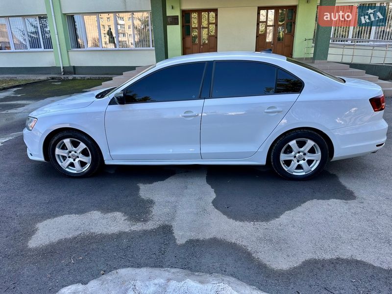 Седан Volkswagen Jetta 2015 в Тульчине