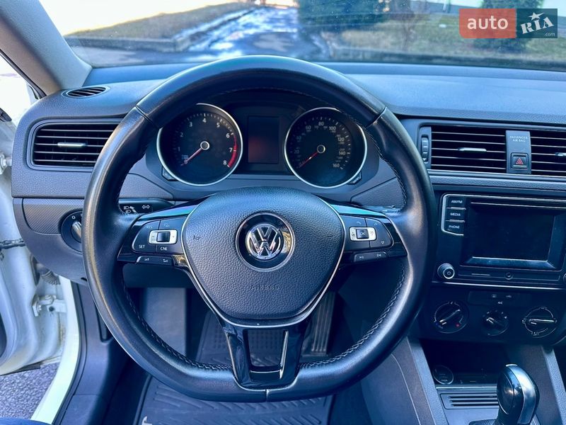 Седан Volkswagen Jetta 2015 в Тульчине