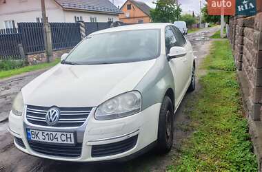 Седан Volkswagen Jetta 2007 в Сарнах