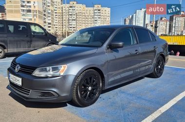 Седан Volkswagen Jetta 2013 в Киеве