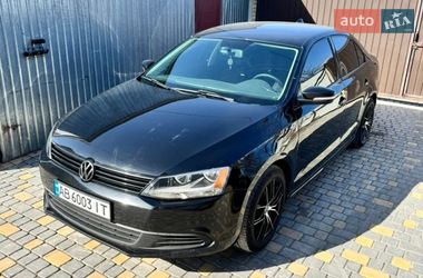Седан Volkswagen Jetta 2010 в Гайсину