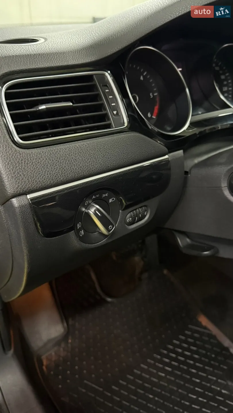 2016 Volkswagen Jetta - мініатюра 25