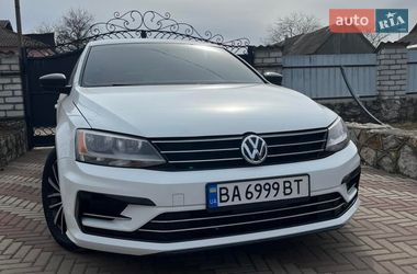 Седан Volkswagen Jetta 2016 в Кропивницком