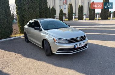 Седан Volkswagen Jetta 2015 в Ровно