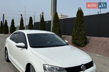 Седан Volkswagen Jetta 2013 в Тернополі