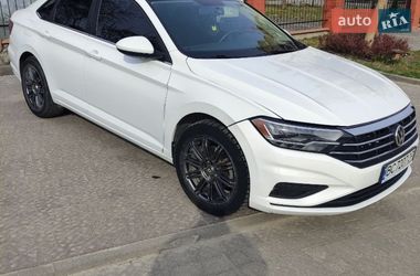 Седан Volkswagen Jetta 2019 в Львове