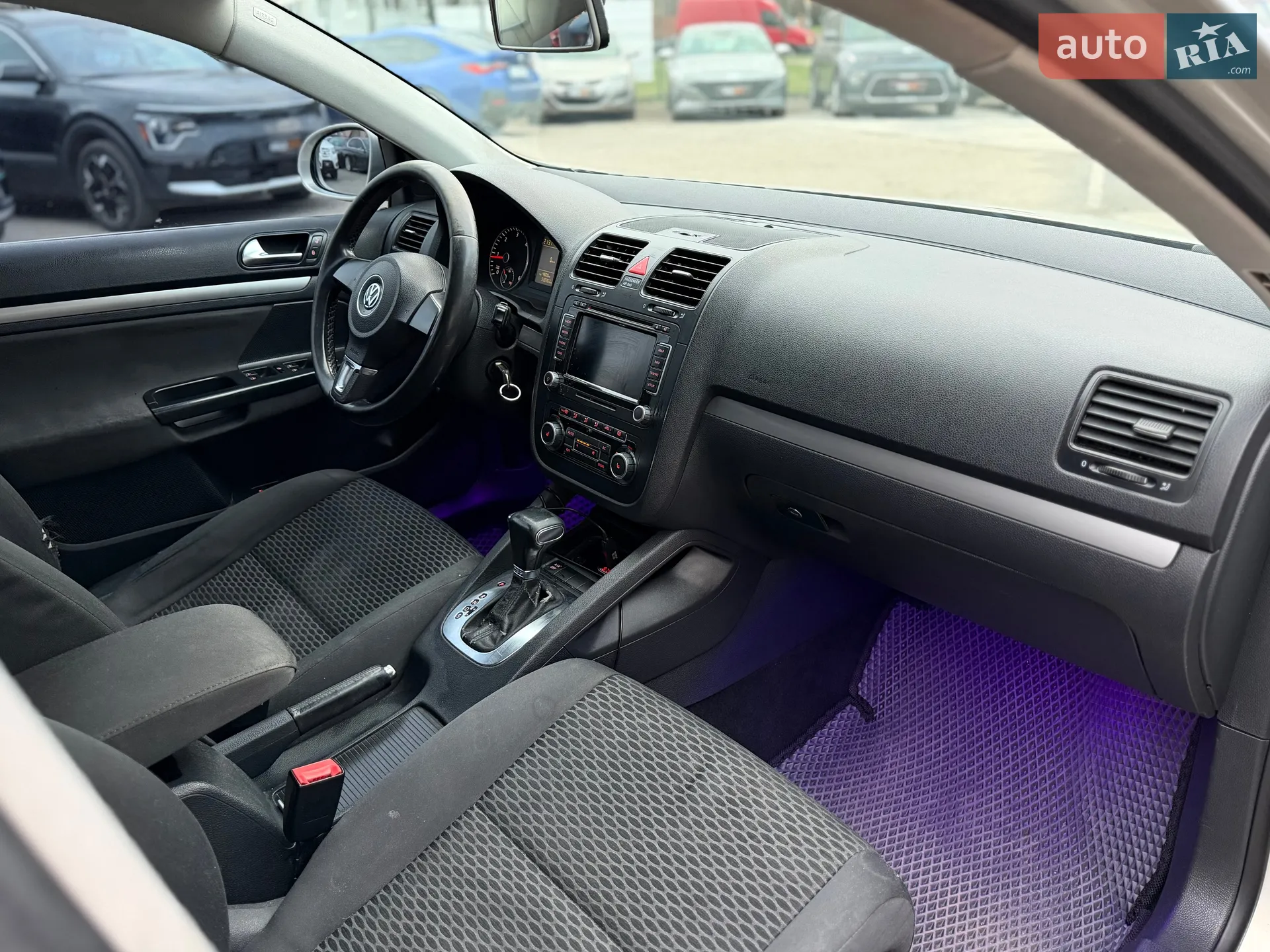 2010 Volkswagen Jetta - мініатюра 26