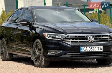 Седан Volkswagen Jetta 2018 в Киеве
