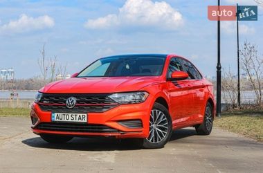 Седан Volkswagen Jetta 2019 в Києві