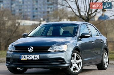 Седан Volkswagen Jetta 2015 в Києві