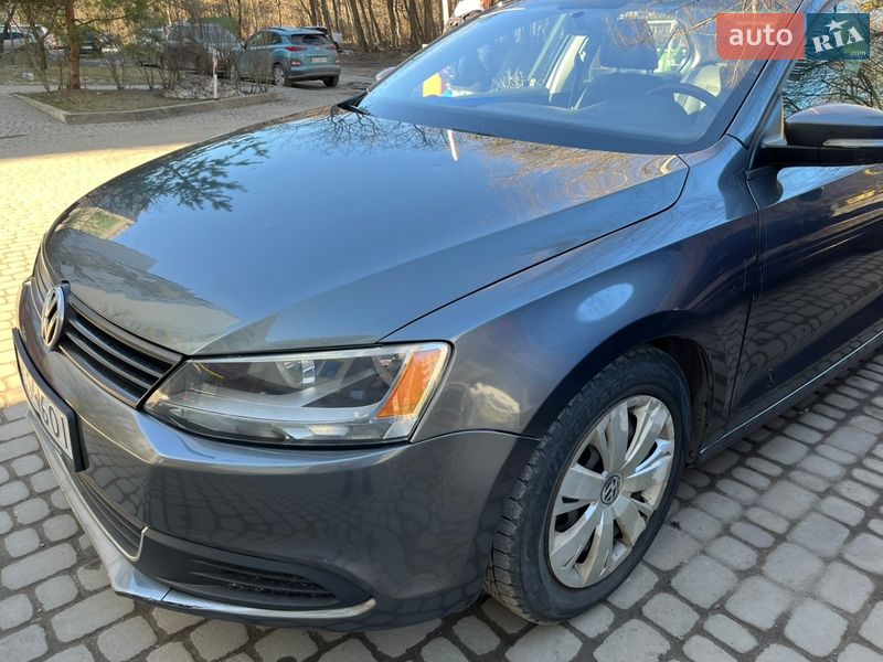 Volkswagen Jetta 2011