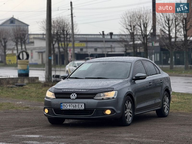 Volkswagen Jetta 2012