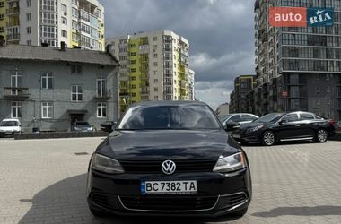 Седан Volkswagen Jetta 2014 в Львове