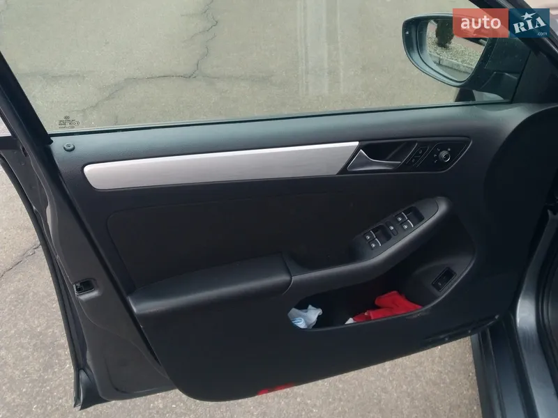 Volkswagen Jetta 2015 VIN WVWZZZ16ZFM022188 фото оголошення 4 з 56