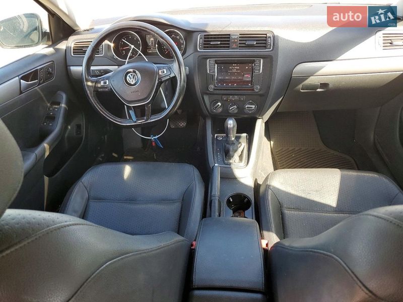 Седан Volkswagen Jetta 2017 в Ровно
