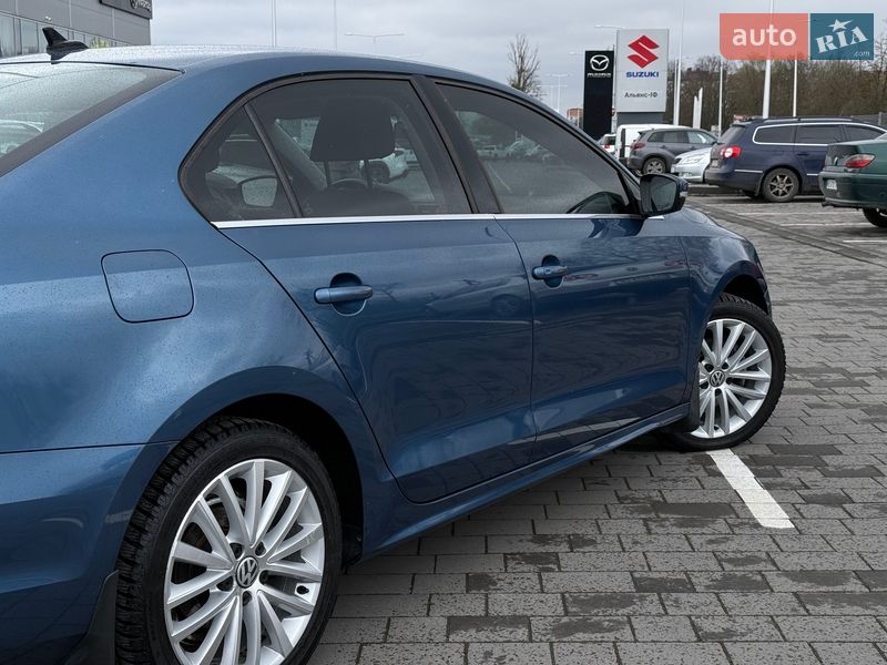 Седан Volkswagen Jetta 2014 в Ивано-Франковске
