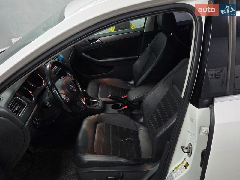 Седан Volkswagen Jetta 2012 в Борисполе