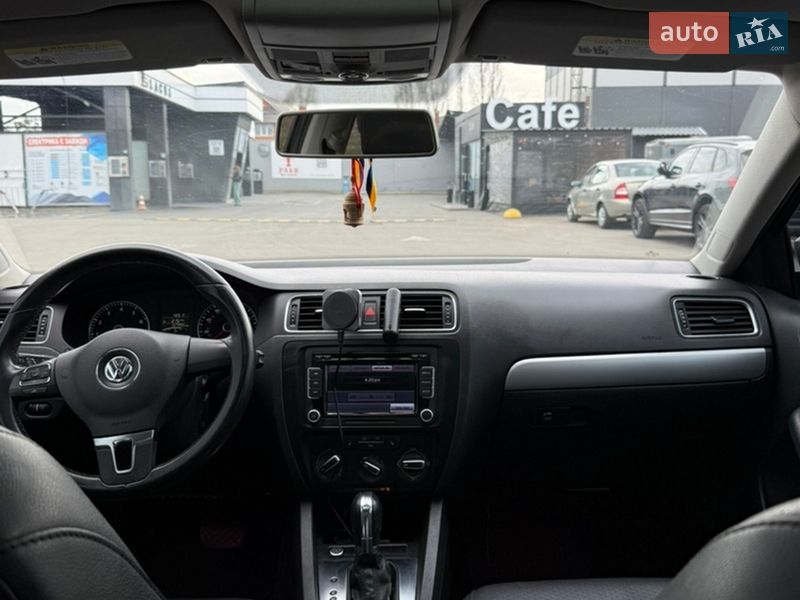 Седан Volkswagen Jetta 2013 в Киеве