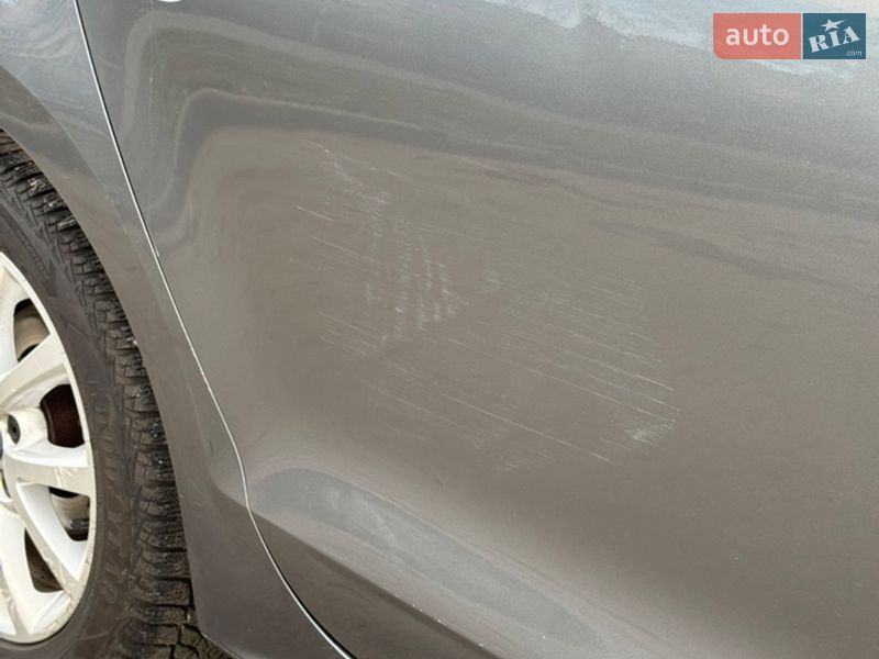 Седан Volkswagen Jetta 2013 в Киеве