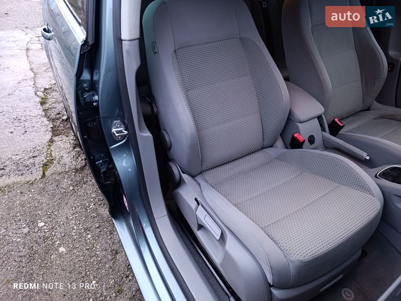 Седан Volkswagen Jetta 2006 в Тернополі