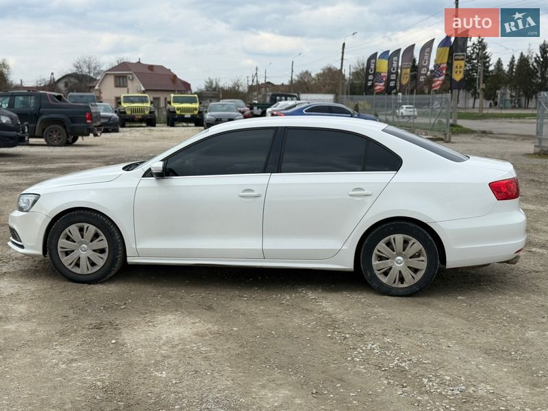 Седан Volkswagen Jetta 2013 в Ивано-Франковске фото 8 Седан Volkswagen Jetta 2013 в Ивано-Франковске