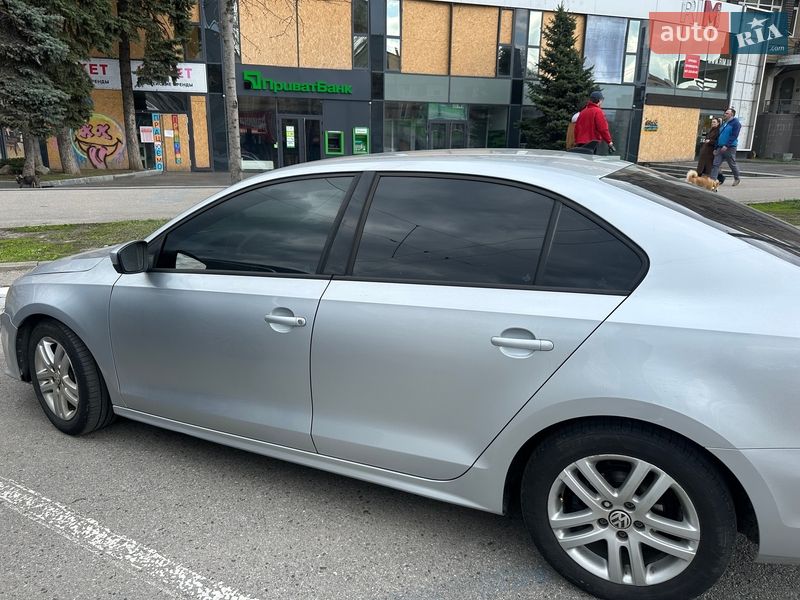 Седан Volkswagen Jetta 2015 в Харькове