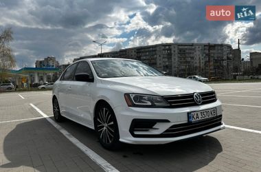 Седан Volkswagen Jetta 2015 в Сумах