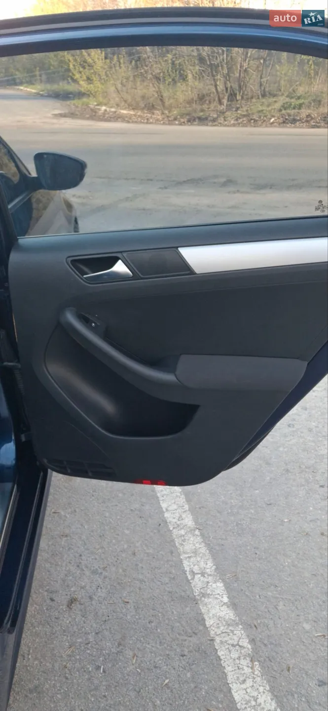 2011 Volkswagen Jetta - мініатюра 20