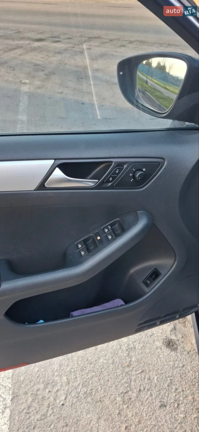 2011 Volkswagen Jetta - мініатюра 23
