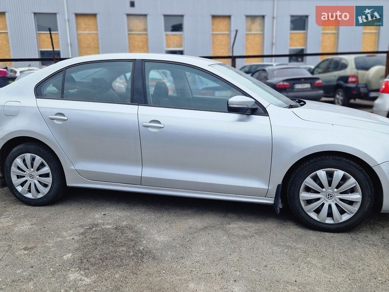 Седан Volkswagen Jetta 2011 в Киеве