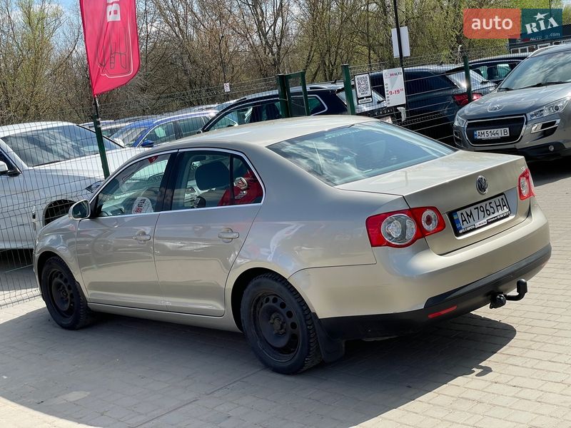 Седан Volkswagen Jetta 2005 в Бердичеве