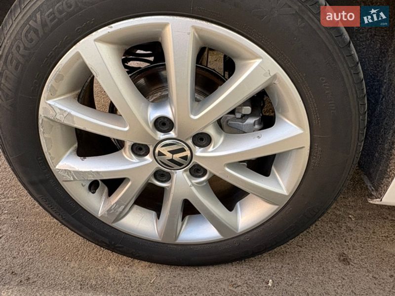 Седан Volkswagen Jetta 2013 в Киеве