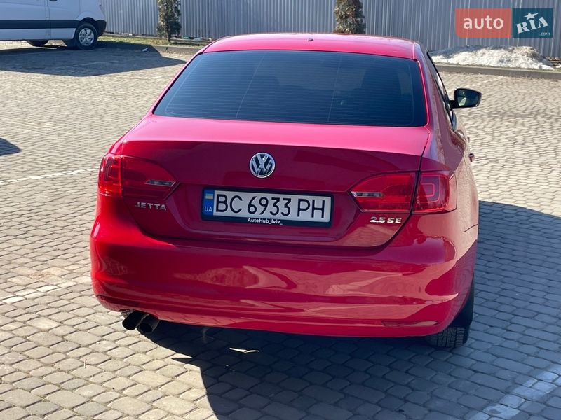 Седан Volkswagen Jetta 2012 в Ивано-Франковске