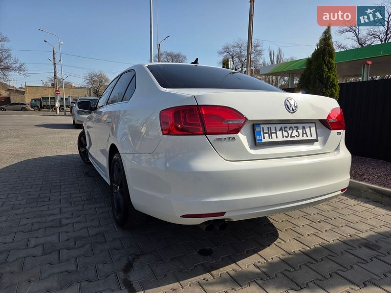 Седан Volkswagen Jetta 2012 в Одессе