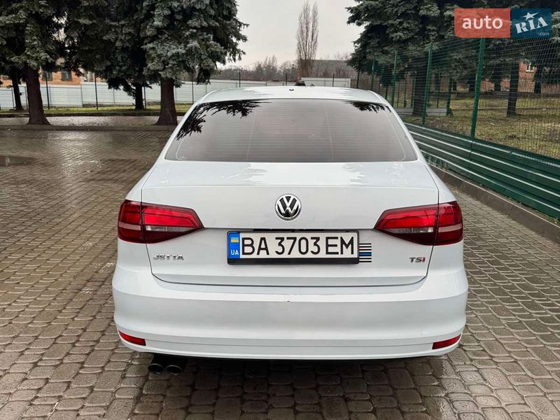 Седан Volkswagen Jetta 2017 в Кропивницком