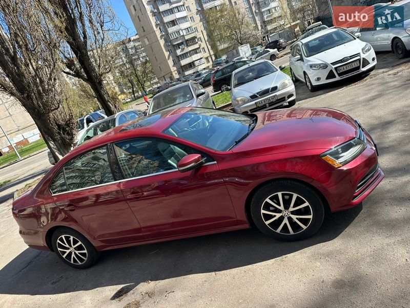 Седан Volkswagen Jetta 2016 в Киеве
