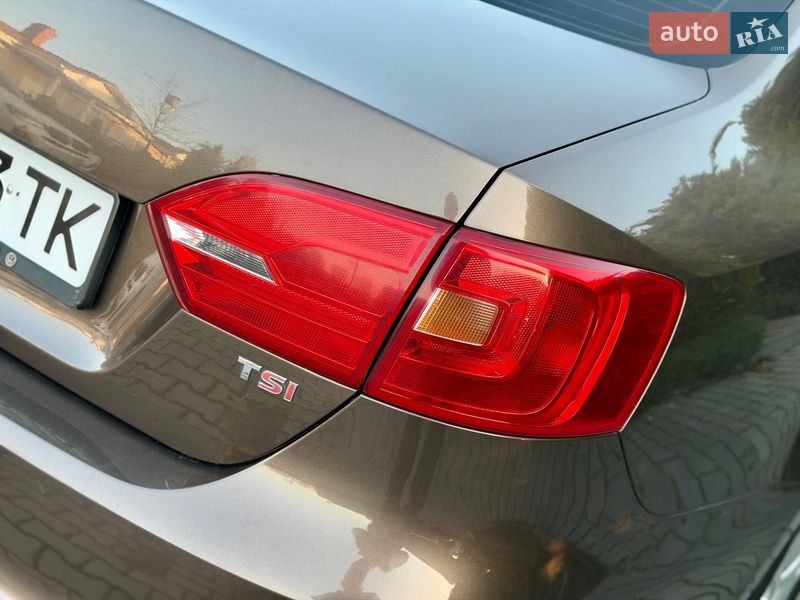 Седан Volkswagen Jetta 2011 в Одессе