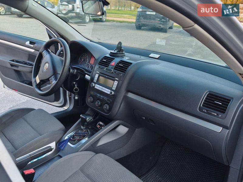 Седан Volkswagen Jetta 2009 в Киеве