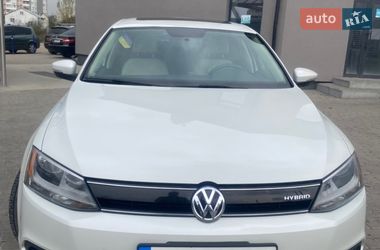 Седан Volkswagen Jetta 2013 в Львові
