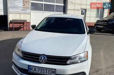 Седан Volkswagen Jetta 2015 в Києві
