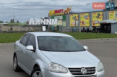 Седан Volkswagen Jetta 2008 в Полтаві
