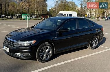 Седан Volkswagen Jetta 2020 в Киеве